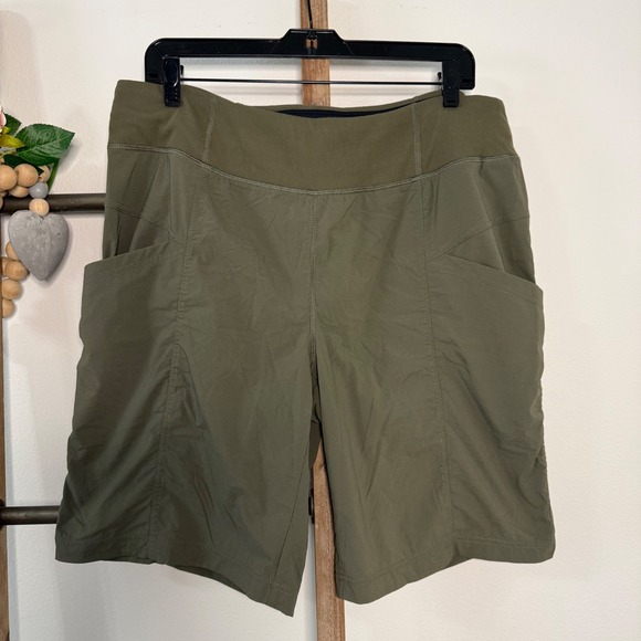 Prana Flat Front Hiking Olive Green Shorts Size X Large - Picture 4 of 9